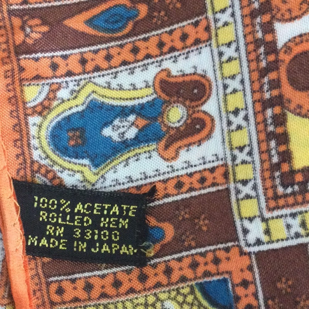 Beautiful Scarf - Picture 5 of 5